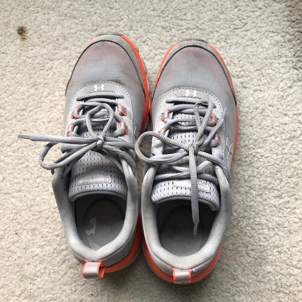 Under Armour Women’s 8-1/2 Shoes